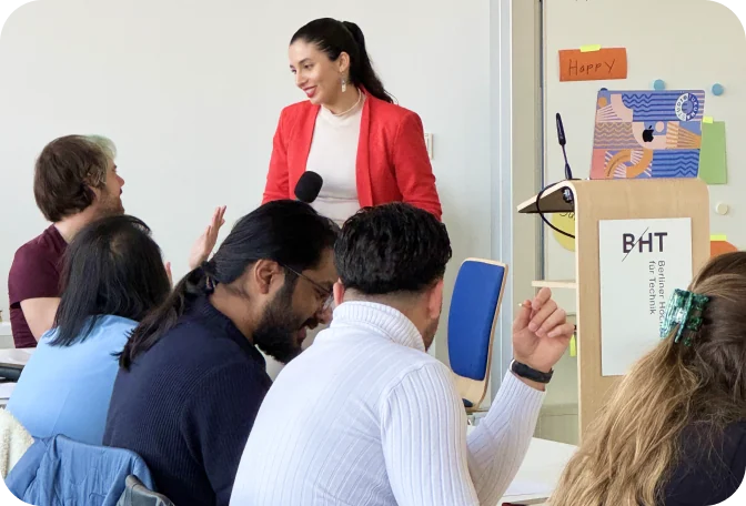 Gaby facilitating a workshop at BHT Startup Hub in Berlin